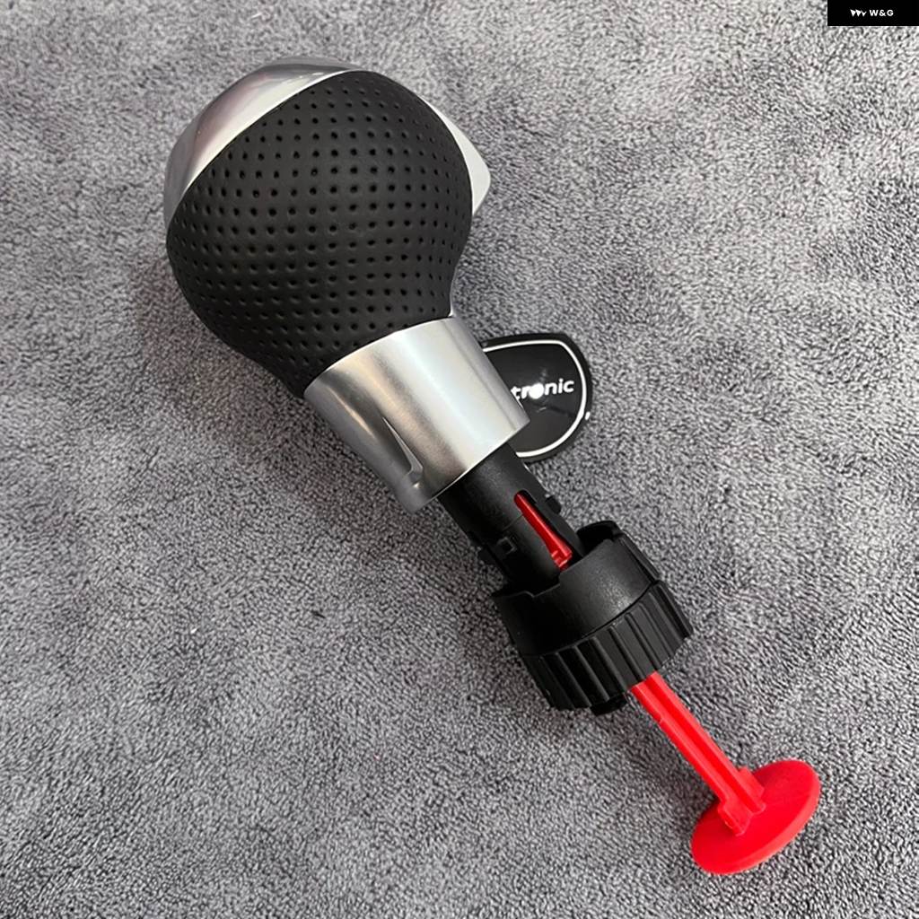 並行輸入品 オートマチック ギア シフト ノブ シフト レバー ハンドルヘッド アウディ Q3 A3 A6 A7 VW ゴルフ CC パサートの画像