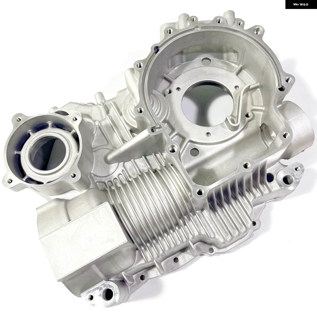 並行輸入品右 クランクケース CFMOTO 500 X5 U5 CF188 600 X6 U6 Z6 625 CF196 X-LAの画像