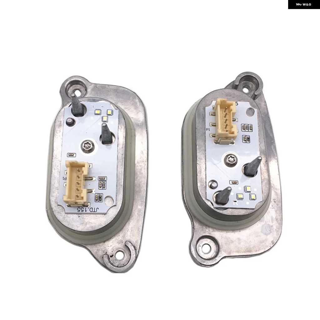 並行輸入品8V0998473 8V0998474 左 右 デイタイム ランニングライト アウディ A3 S3 キセノン ヘッドライト B101139-A 90070222 90070223 | ブランド登録なし | 05