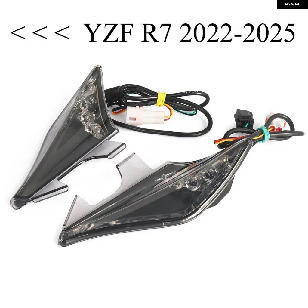 並行輸入品 YZF R7 2022 - 25 オートバイ LED ブレーキライト ウインカー一体型の画像