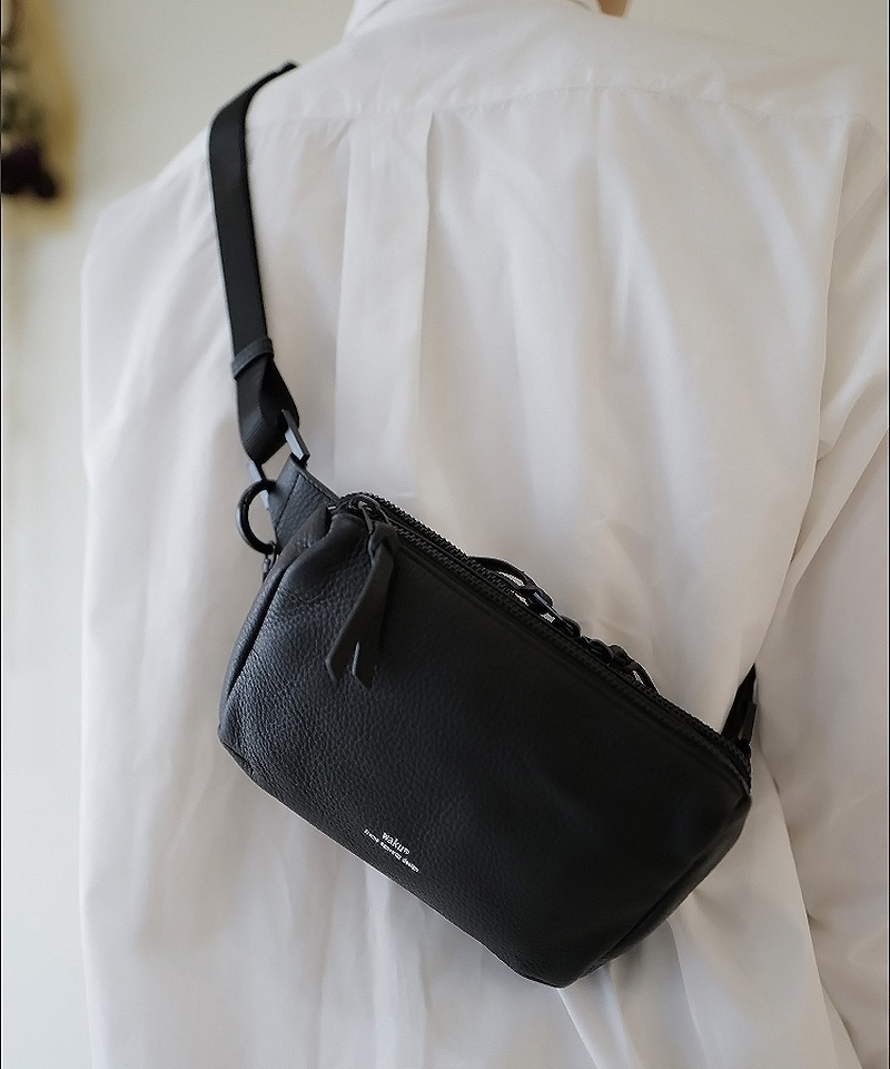 waku（ワク） 【】『KURO Series』 ミニスクエアボディBAG バッグ(WK