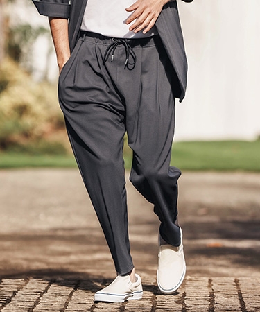 【美品✨】CAMBIO カンビオ　サルエル　イージーパンツ　ブラック CAMBIO(カンビオ)】Denim Like Drape Sarrouel Pants サルエル