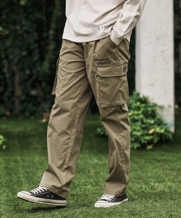 【1minute 1second(ワンミニットワンセカンド)】cargo pants with cursive embroidery カーゴパンツ(1M25A270) | 1minute 1second | 01