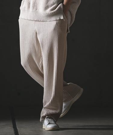 【GLIMCLAP(グリムクラップ)】Big Waffle Wide Straight Pants ワイドストレートパンツ(201-020-gls-cg) | GLIMCLAP | 02