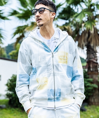 ACANTHUS（アカンサス） 【】muta Block Stencil Freedom SleeveZip-up
