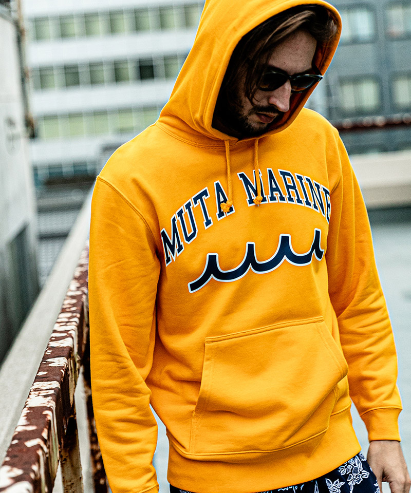 【ACANTHUS(アカンサス)】muta College Logo Hooded Sweatshirt