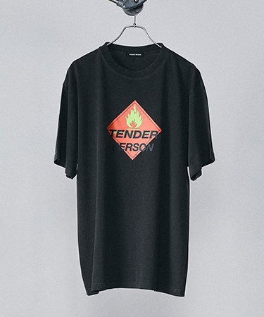 【TENDER PERSON(テンダーパーソン)】MASSIVE LOGO TEE Tシャツ(NRB-4228 ) | TENDER PERSON | 02