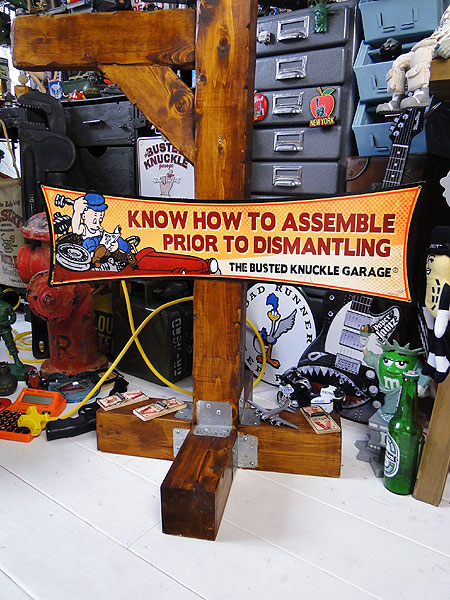 バステッドナックルガレージ　解体前に組み立て方法を知っておこう　U.S.ヘヴィースチールサイン ■ アメリカン雑貨 アメリカ雑貨 |  | 03