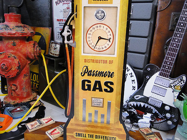 ★稀少な絶盤品★ バステッドナックルガレージ　ガスポンプ　U.S.ヘヴィースチールサイン ■ アメリカン雑貨 アメリカ雑貨 |  | 02