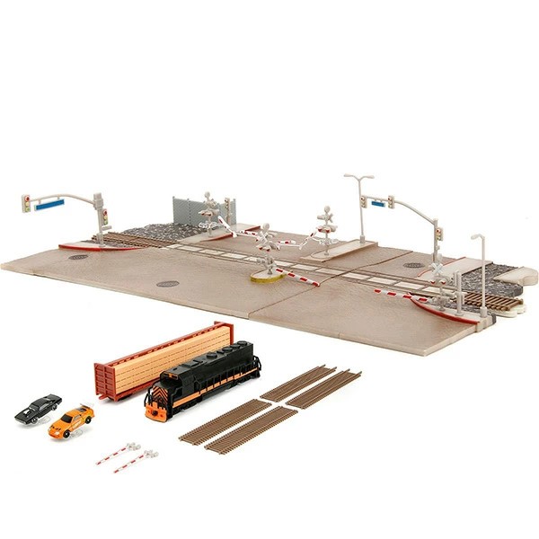 Jada　映画　ワイルドスピード　ブライアン VS. ドム　列車レースシーン　ジオラマ　（チャージャー＆スープラ付属）　ナノスケール |  | 07