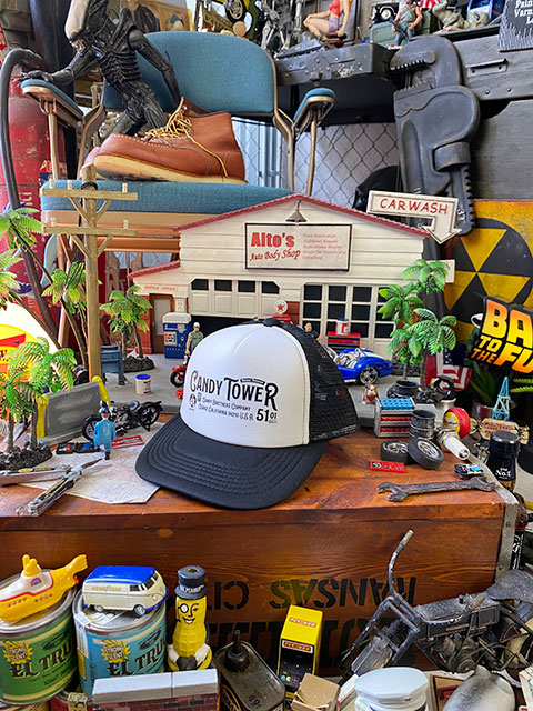 キャンディタワー　オフィシャル　メッシュキャップ　（ホワイト×ブラック）　■　アメリカン雑貨　アメリカ雑貨 |  | 02