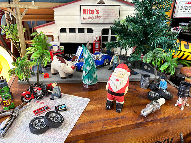 サンタクロース 木彫り人形 ワーキングサンタ （小さいサイズ