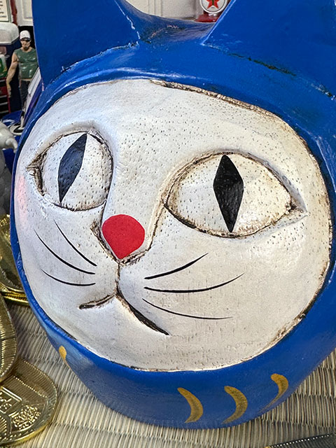 だるま猫　木彫り人形　（青だるま）　※ミニ畳と小判は別売です　■　アメリカン雑貨　アメリカ雑貨 |  | 02