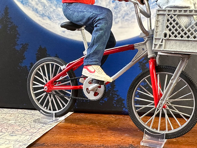 NECA　E.T.＆エリオット　40周年アニバーサリー　空飛ぶBMXディスプレイフィギュア ■ アメリカン雑貨 アメリカ雑貨