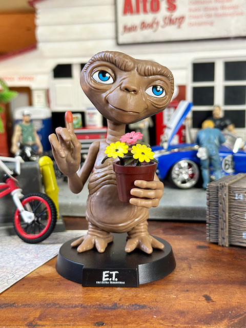 アイアンスタジオ ミニコ 映画「E.T.」 マイクロE.T. ミニスタチュー □ アメリカン雑貨 アメリカ雑貨 : 305792 :  アメリカン雑貨専門店キャンディタワー - 通販 - Yahoo!ショッピング