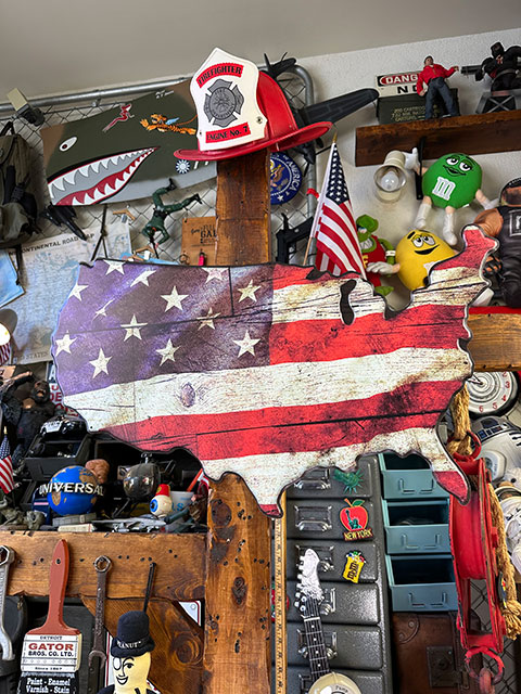 星条旗マップ　グラフィティ　エンボスティンサイン ■ アメリカン雑貨 アメリカ雑貨 | 