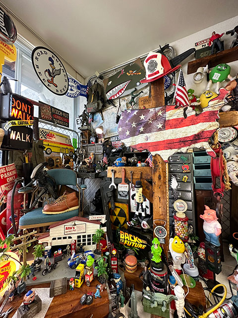 星条旗マップ　グラフィティ　エンボスティンサイン ■ アメリカン雑貨 アメリカ雑貨 |  | 05