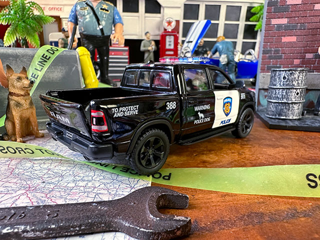 2019年ダッジ　ラム1500ピックアップ　ポリスカー　ダイキャストミニカー　1/46スケール ■ アメリカン雑貨 アメリカ雑貨 |  | 04
