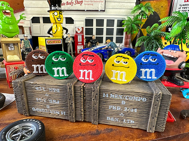 M&M's　ラウンドチョコワッペン　ミニサイズ　（全5枚セット）　■　アメリカン雑貨　アメリカ雑貨｜candytower