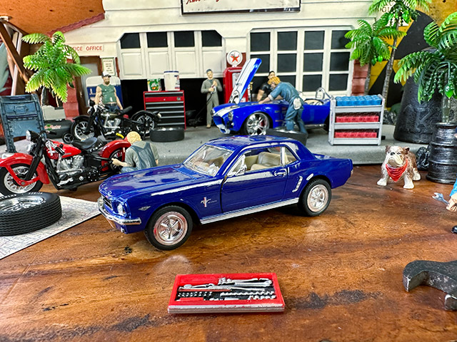 1964年フォード　マスタング　ダイキャストミニカー　1/34スケール　（ブルー）　■　アメリカン雑貨　アメリカ雑貨 |  | 03