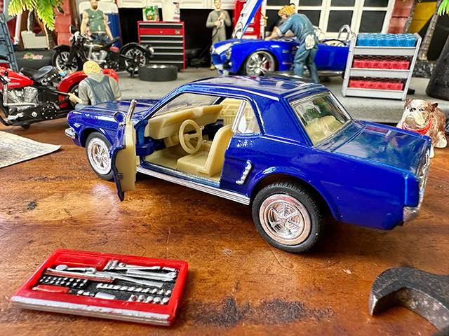 1964年フォード　マスタング　ダイキャストミニカー　1/34スケール　（ブルー）　■　アメリカン雑貨　アメリカ雑貨 |  | 04