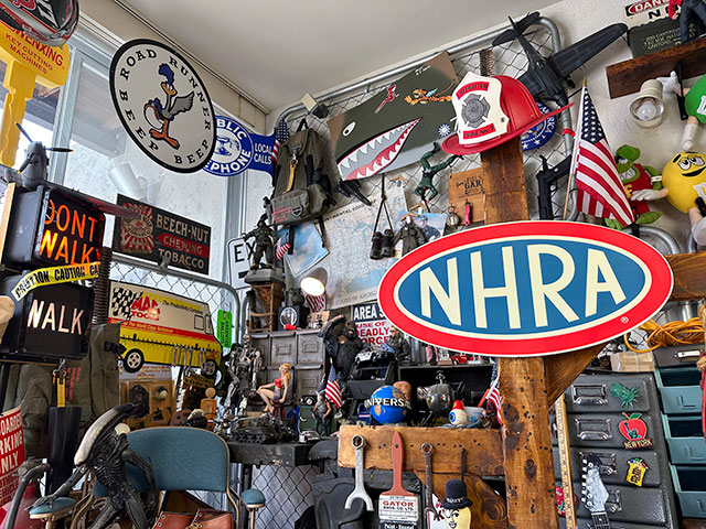 NHRA　エンボスティンサイン　（ロゴ）　■ アメリカン雑貨 アメリカ雑貨 |  | 03
