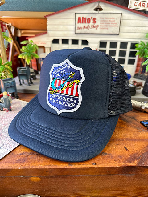 ロードランナー　メッシュキャップ　（星条旗シールドロゴ）　帽子色＝ネイビー　■　アメリカン雑貨　アメリカ雑貨 | 