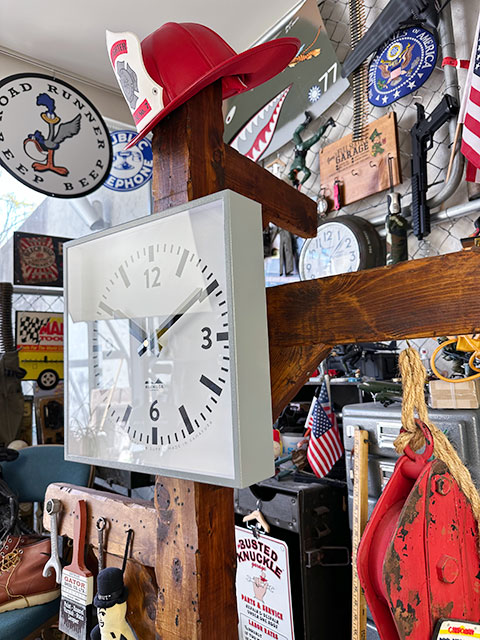 ハモサ　スクエアクロック　（ハンマートーングレー）　■ アメリカン雑貨 アメリカ雑貨　壁掛け時計 |  | 04