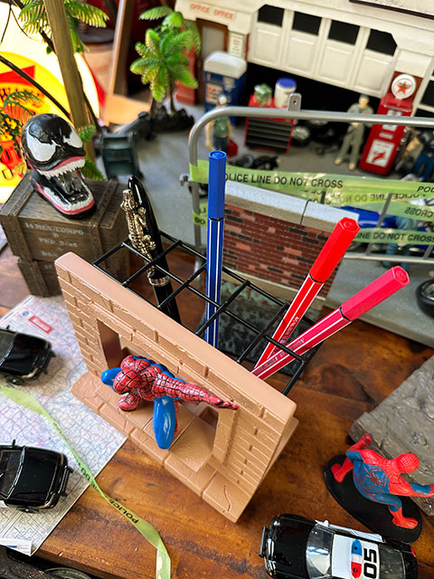 マーベル　スパイダーマン　ステーショナリースタンド　ペンホルダー ■ アメリカン雑貨 アメリカ雑貨 ペン立て |  | 03