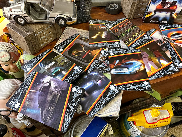 映画　バック・トゥ・ザ・フューチャー　デロリアン名場面トランプ ■ アメリカン雑貨 アメリカ雑貨 |  | 02