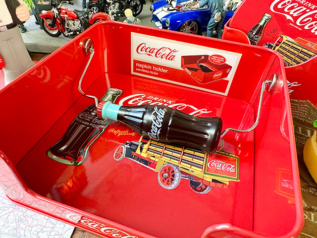 コカ・コーラ　ペーパーナプキンホルダー　（デリバリートラック）　■ アメリカン雑貨 アメリカ雑貨 | Coca Cola | 01