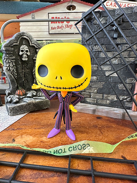 ファンコポップ　「ナイトメア・ビフォア・クリスマス」ジャック・スケリントン　フィギュア　（ブラックライト版）　FUNKO POP! | 