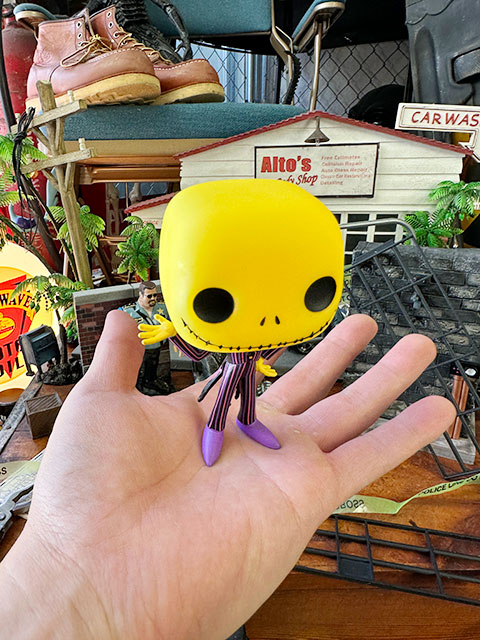 ファンコポップ　「ナイトメア・ビフォア・クリスマス」ジャック・スケリントン　フィギュア　（ブラックライト版）　FUNKO POP! |  | 04