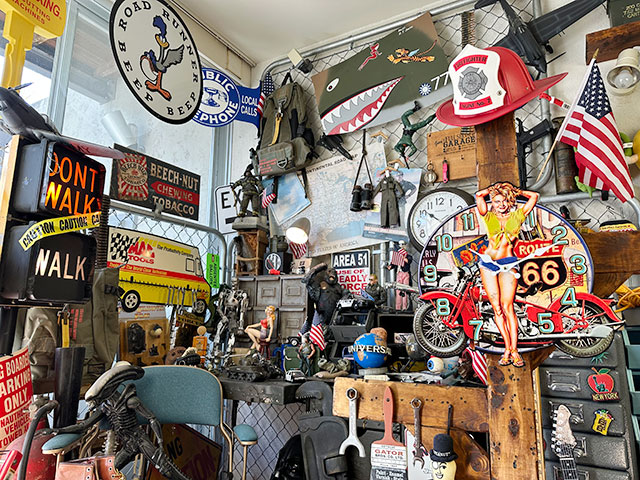 ハーレー＆ピンナップガール　ウォールクロック ■ アメリカン雑貨 アメリカ雑貨 壁掛時計 |  | 05