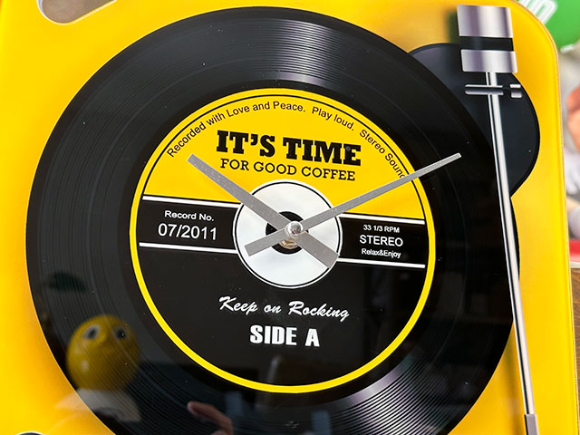 レコードプレーヤー　ガラスウォールクロック　（イエロー）　■　アメリカン雑貨　アメリカ雑貨　壁掛け時計　掛け時計 爆買 |  | 01