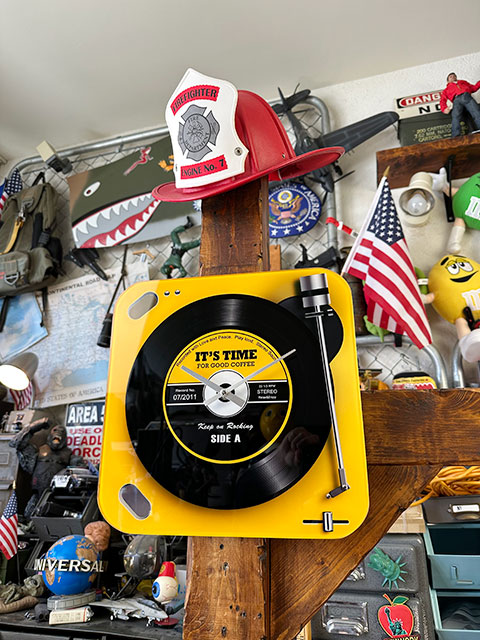 レコードプレーヤー　ガラスウォールクロック　（イエロー）　■　アメリカン雑貨　アメリカ雑貨　壁掛け時計　掛け時計 爆買 |  | 05
