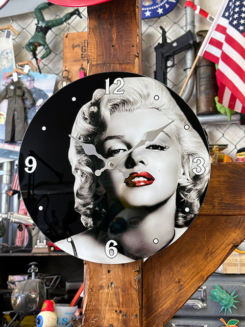 マリリン・モンロー　ガラスウォールクロック ■ アメリカン雑貨 アメリカ雑貨 壁掛け時計 掛け時計 | 