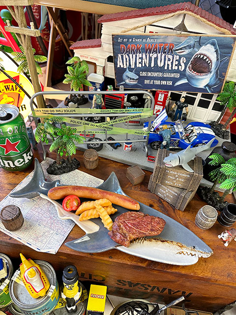 シャークディッシュ　ホオジロザメ　セラミックプレート　サメのお皿 ■ アメリカン雑貨 アメリカ雑貨 |  | 04