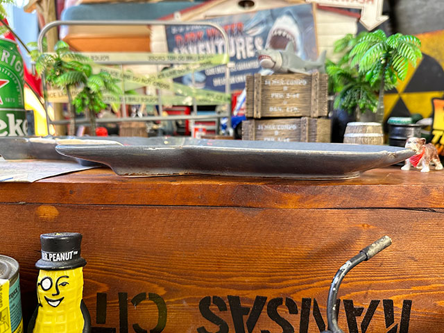 シャークディッシュ　ホオジロザメ　セラミックプレート　サメのお皿 ■ アメリカン雑貨 アメリカ雑貨 |  | 06