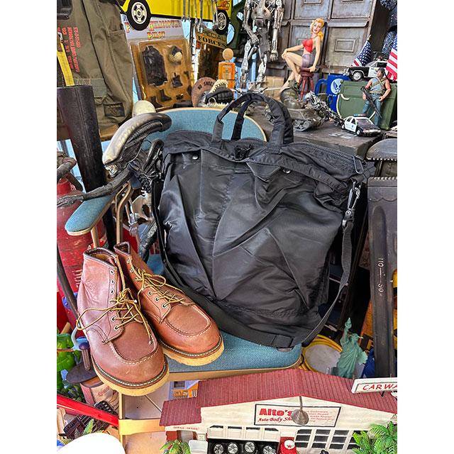 U.S.タイプヘルメットバッグ　AIR FORCE　ストラップ付き　（ブラック）　■　アメリカ雑貨 爆買 |  | 07