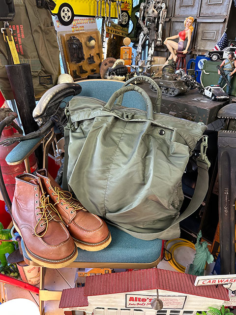 U.S.タイプヘルメットバッグ　AIR　FORCE　ストラップ付き　（セージ）　■　アメリカン雑貨　アメリカ雑貨 |  | 14