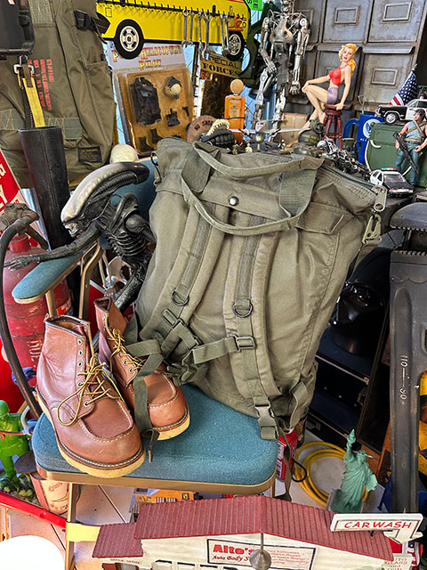 U.S.タイプ　3WAYヘルメットバッグ　（オリーブ）　■　アメリカン雑貨　アメリカ雑貨 爆買 |  | 13