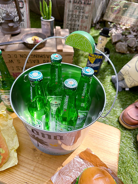 BudweiserとCoronaのバケツセット(各16個) 317699.jpg?size=n