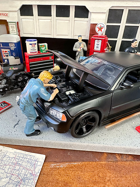 映画　ワイルドスピード　ダイキャストミニカー　1/24スケール　（2006年ダッジ　チャージャー/リアガード）　アメリカン雑貨 |  | 04