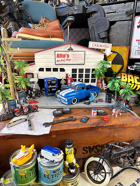 1956年フォード　F-100　ピックアップ　ミニカー　タイヤ＆ホイールセット付き　1/24　（メタリックブルー/レーシングストライプ） |  | 02