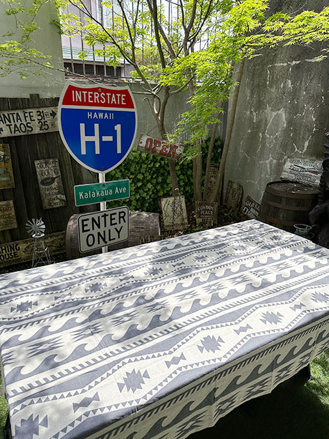 サーフ柄マルチカバー　（グレー）　225cm×150cm　コットン製フリークロス　■　アメリカン雑貨　アメリカ雑貨 |  | 02