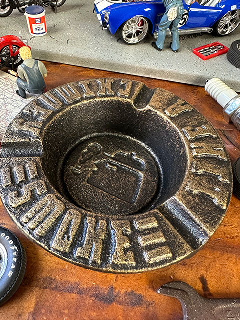 アイアンアシュトレイ　（スモーカー/ゴールド）　■ アメリカン雑貨 アメリカ雑貨　灰皿 |  | 03