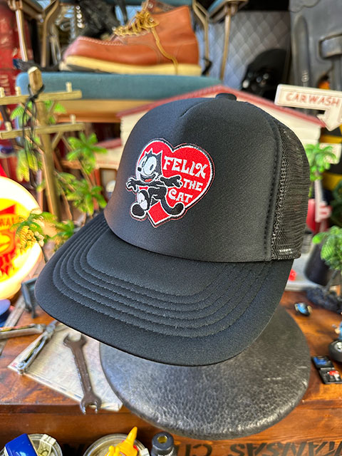 フィリックス　メッシュキャップ　（ハート）　帽子色＝ブラック　■ アメリカン雑貨 アメリカ雑貨 |  | 06