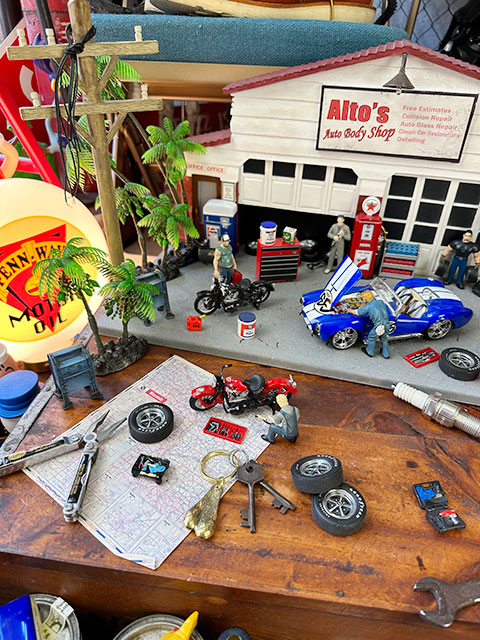 幸運＆金運を呼ぶ！　ゴールデンボールキーホルダー　ブルズボール　交通安全　バイカー　お守り ■ アメリカン雑貨 アメリカ雑貨 |  | 02