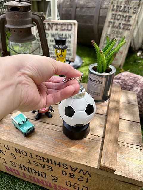 サウンドが鳴る！サッカーボール　ソープディスペンサー ■ アメリカン雑貨 アメリカ雑貨 |  | 01